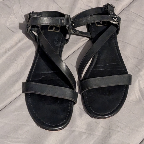SOLD Frye Black Leather Harness Flat Sandals sz 10 - Picture 2 of 9